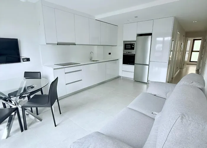 Lägenhet New Spacious 2 Bedroom In Canteras With 2 Bathrooms Wifi Air Conditioning And Parking Las Palmas de Gran Canaria