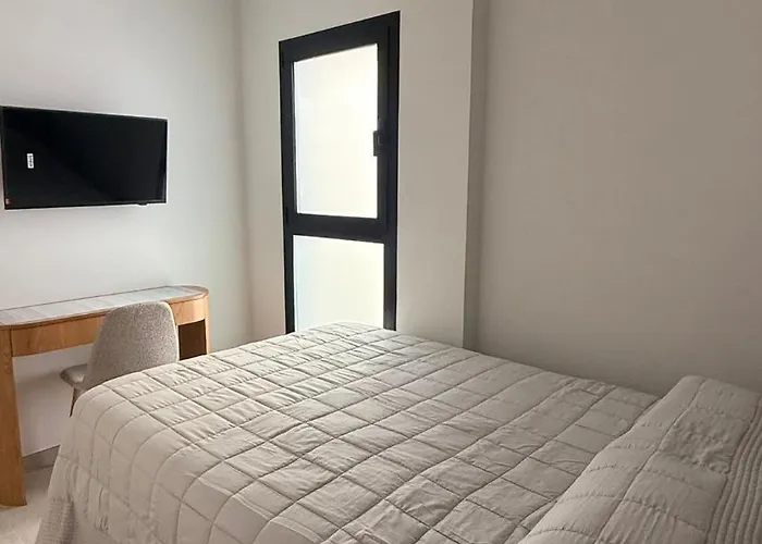 New Spacious 2 Bedroom In Canteras With 2 Bathrooms Wifi Air Conditioning And Parking * Las Palmas de Gran Canaria