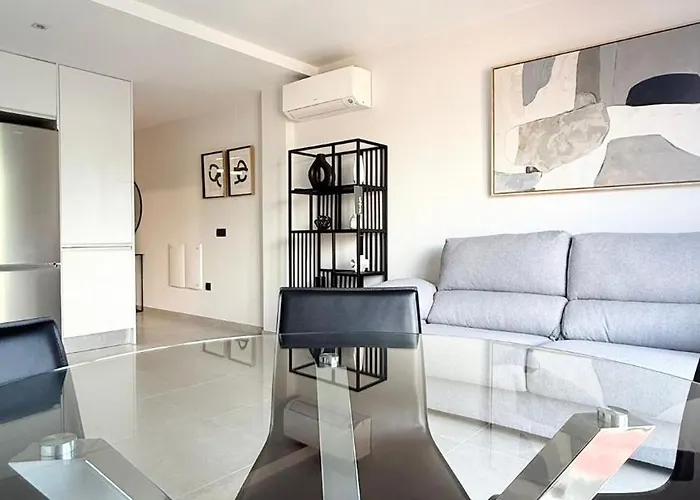 New Spacious 2 Bedroom In Canteras With 2 Bathrooms Wifi Air Conditioning And Parking *