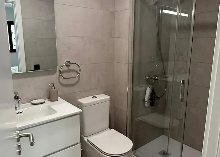 New Spacious 2 Bedroom In Canteras With 2 Bathrooms Wifi Air Conditioning And Parking * Лас-Пальмас-де-Гран-Канарія