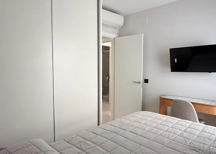 New Spacious 2 Bedroom In Canteras With 2 Bathrooms Wifi Air Conditioning And Parking